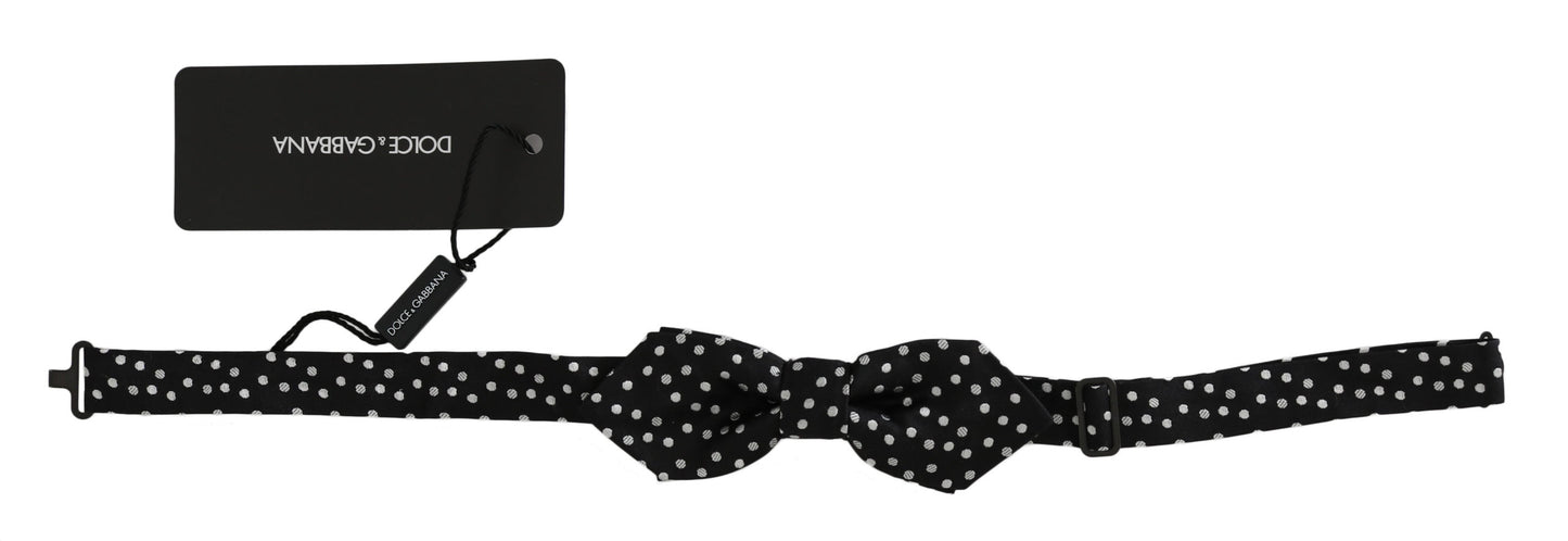 Elegante papillon in seta a pois neri