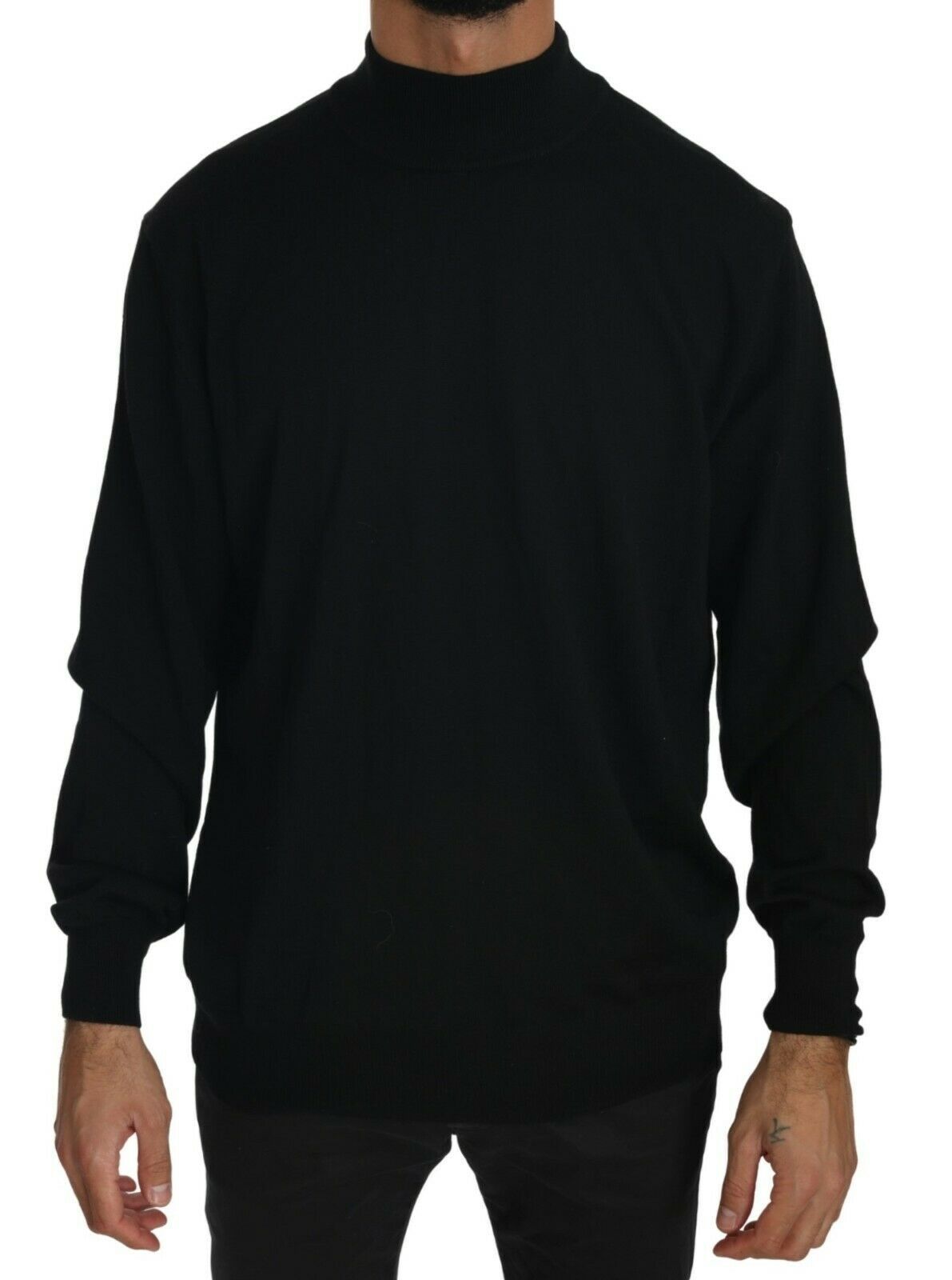 Elegante maglione pullover in lana vergine nera