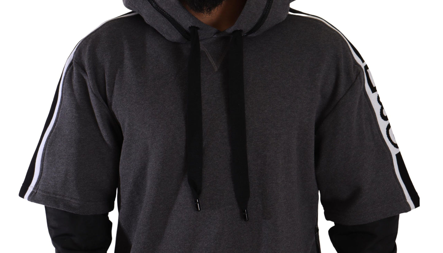 Elegante felpa con cappuccio nera e grigia