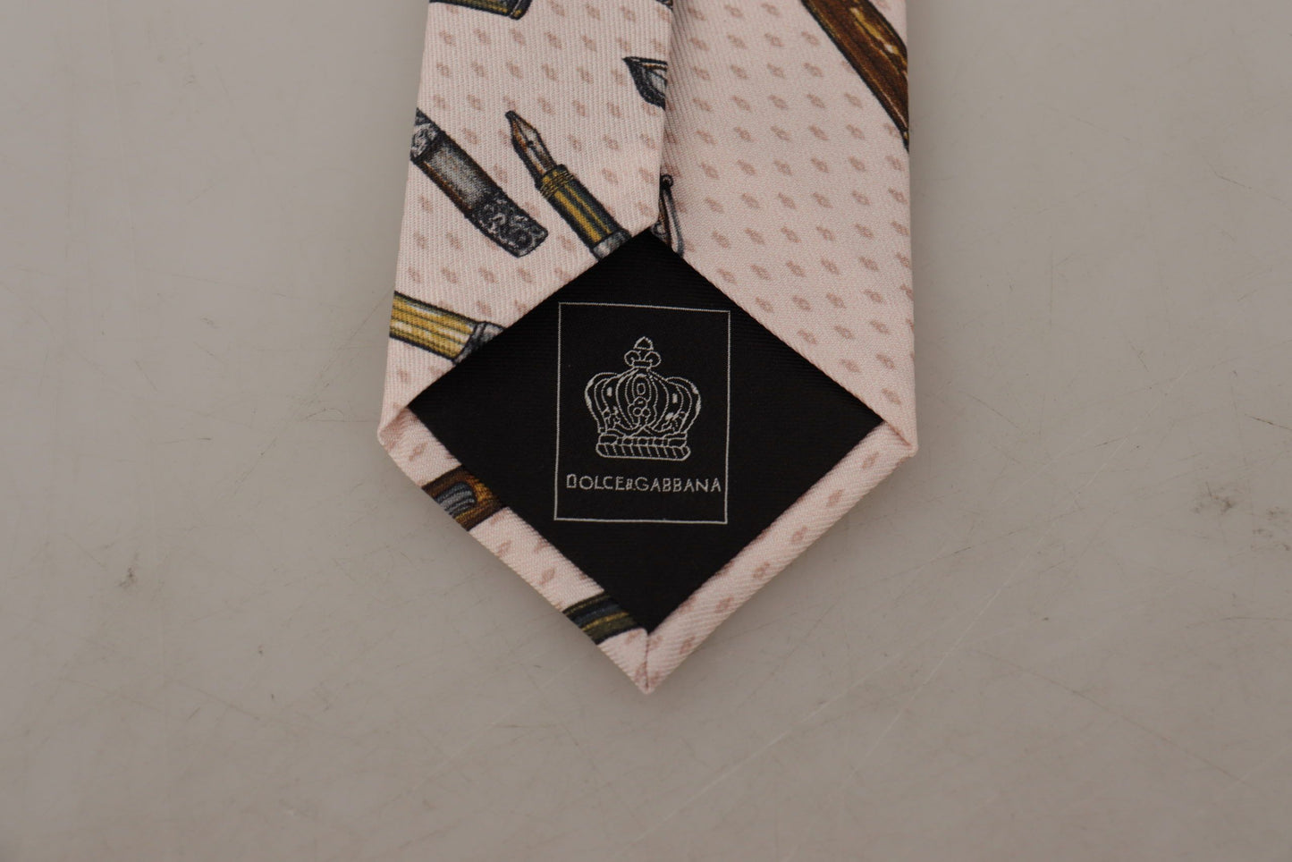 Elegante papillon in seta per serate sobrie