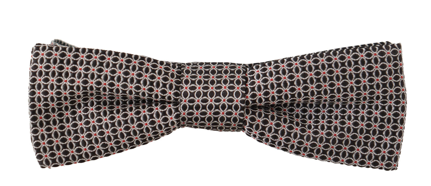 Elegante papillon in seta nera