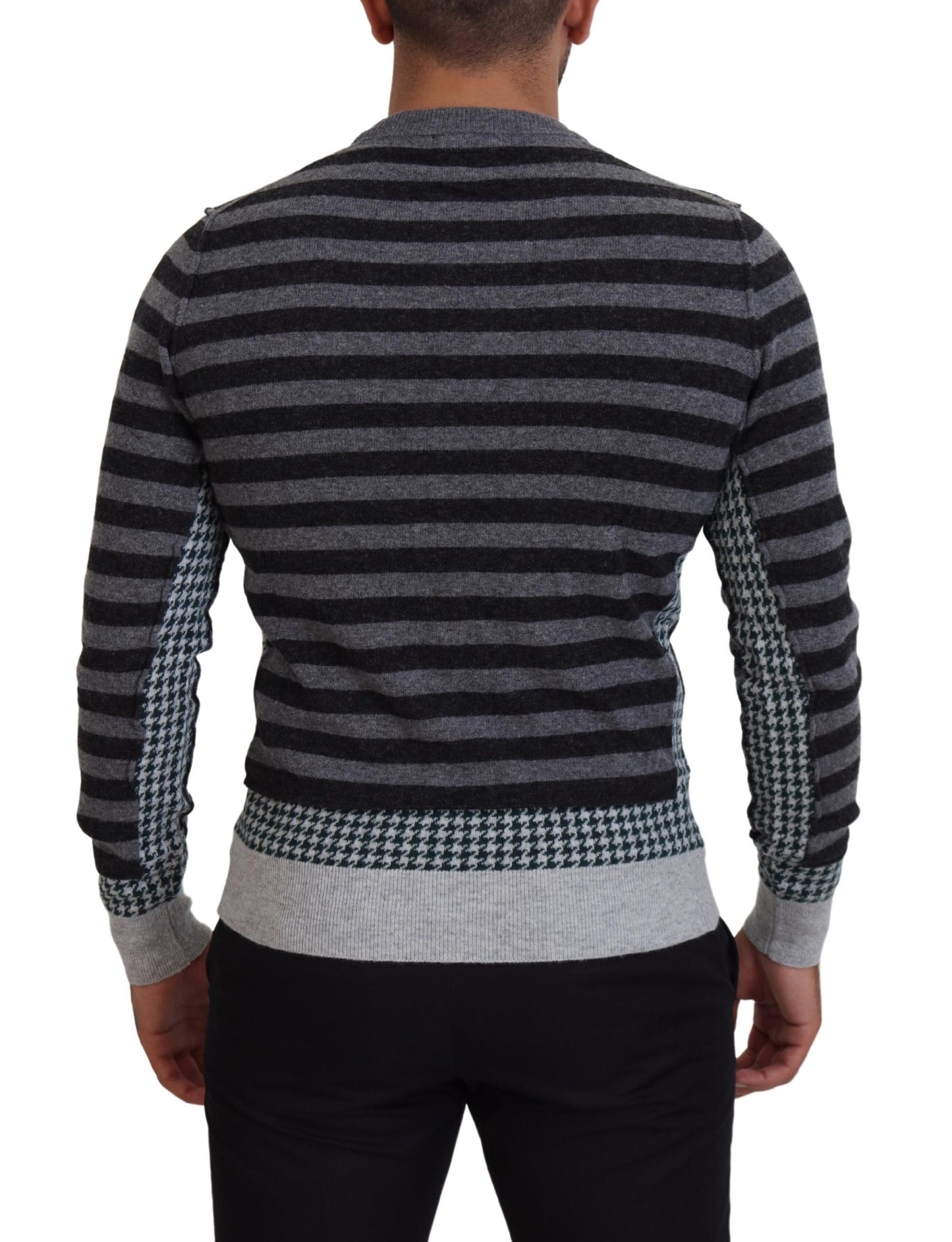 Elegante maglione girocollo in lana a righe