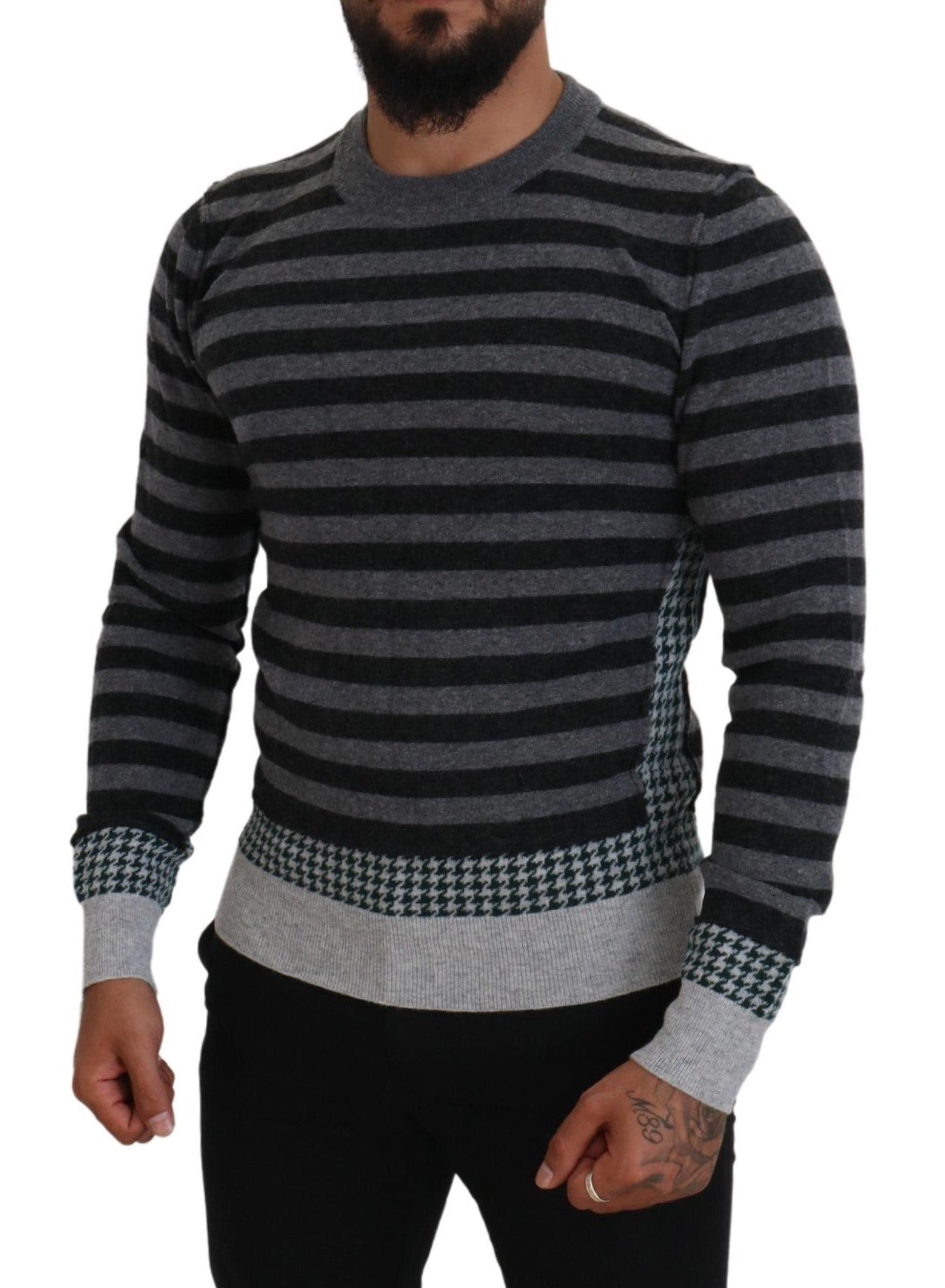 Elegante maglione girocollo in lana a righe