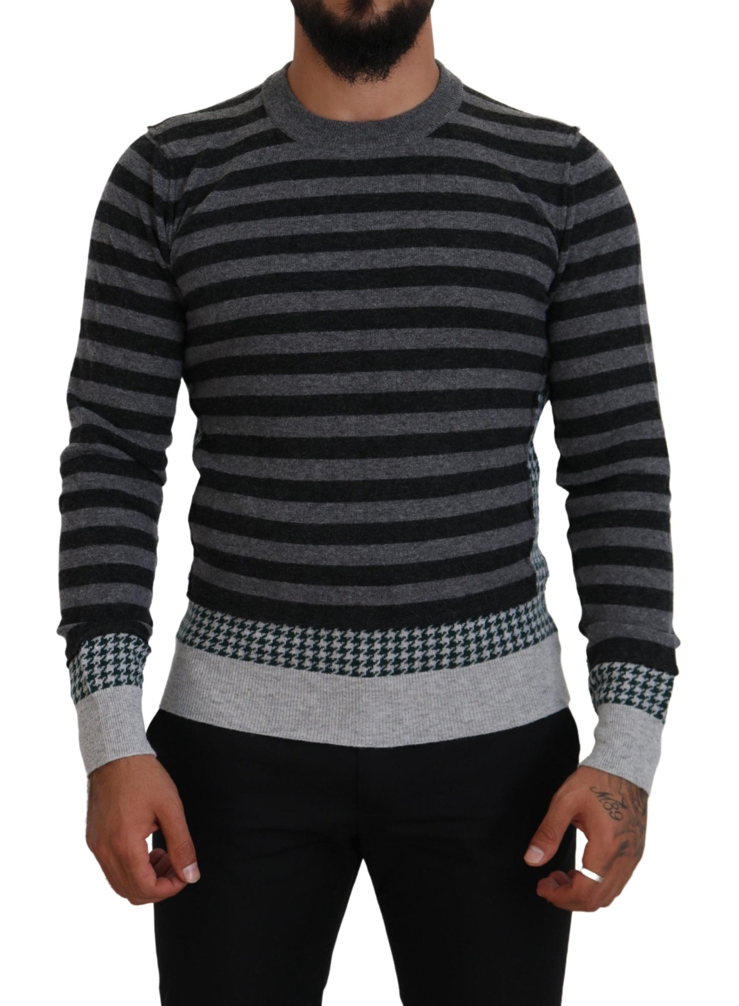 Elegante maglione girocollo in lana a righe