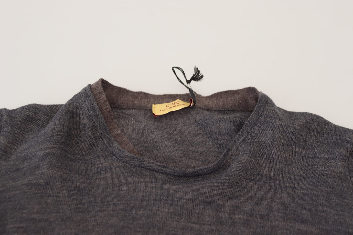 Maglione girocollo grigio elegante