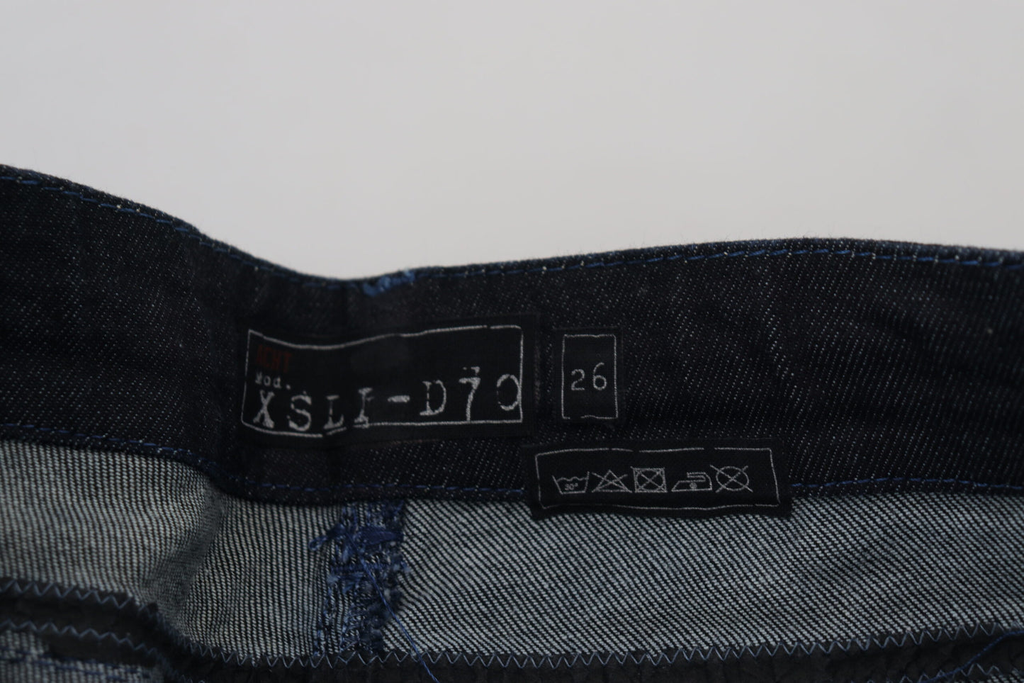 Denim di cotone slim fit chic in blu scuro