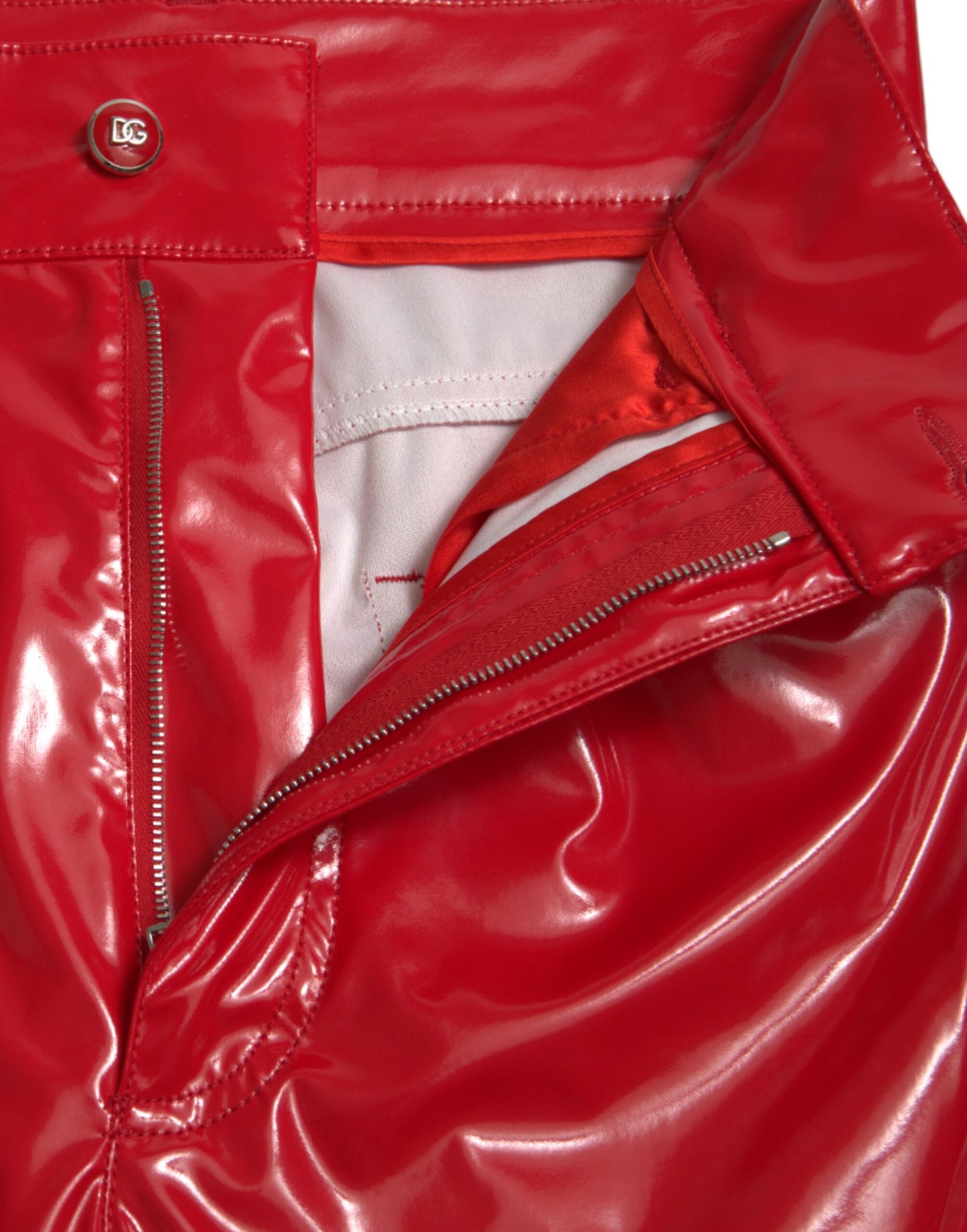Rote Skinny-Hose mit hoher Taille – elegant und schick
