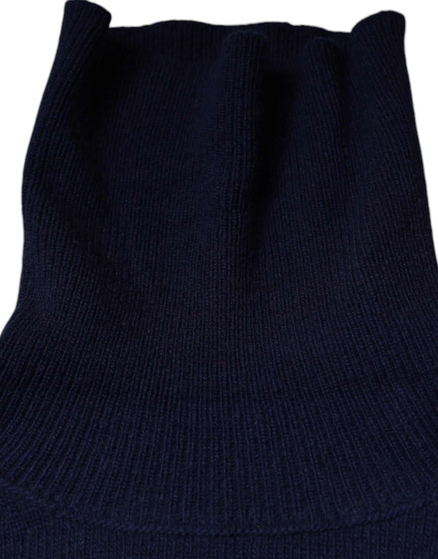 Blauer Rollkragenpullover aus Wollstrick