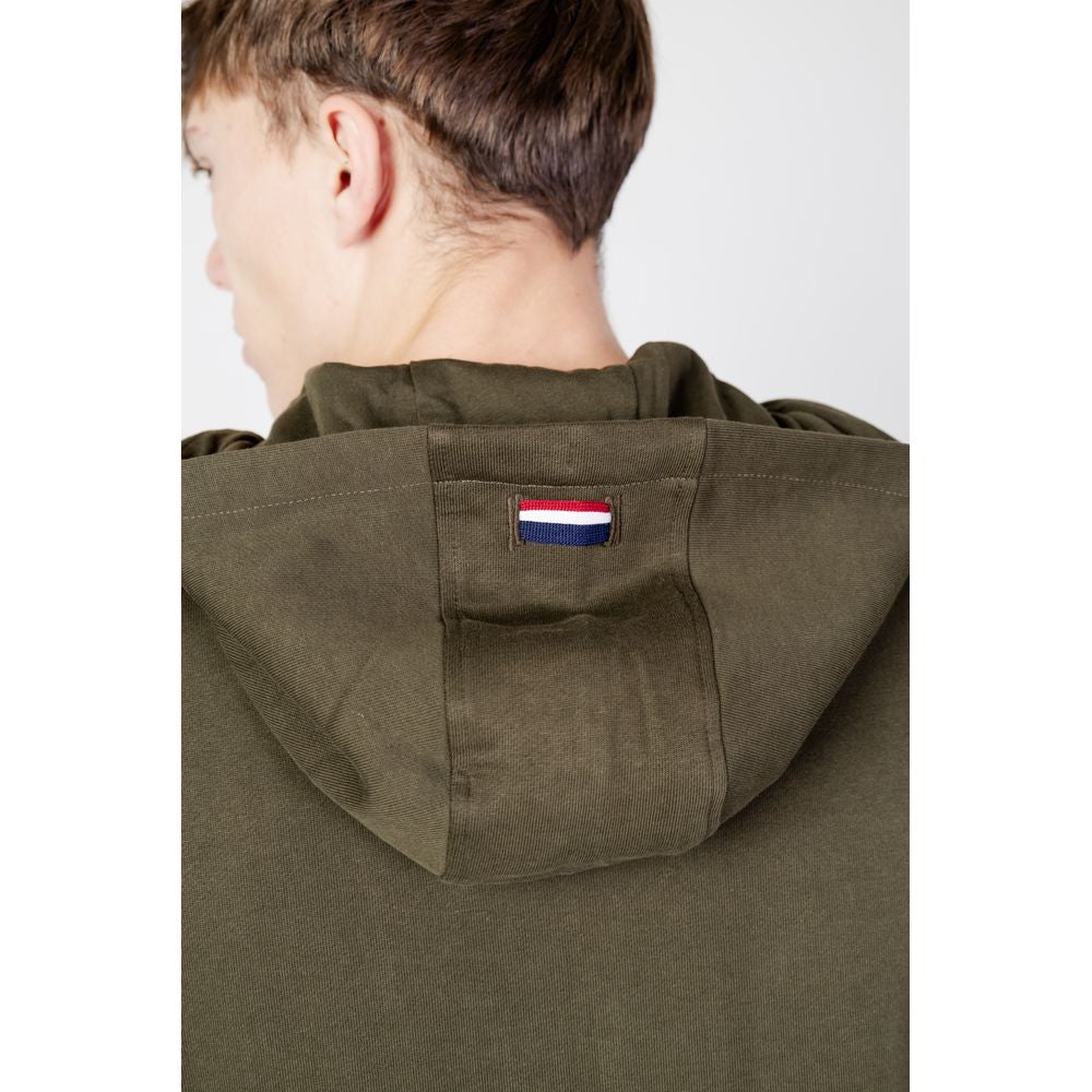 Grüner Baumwollpullover