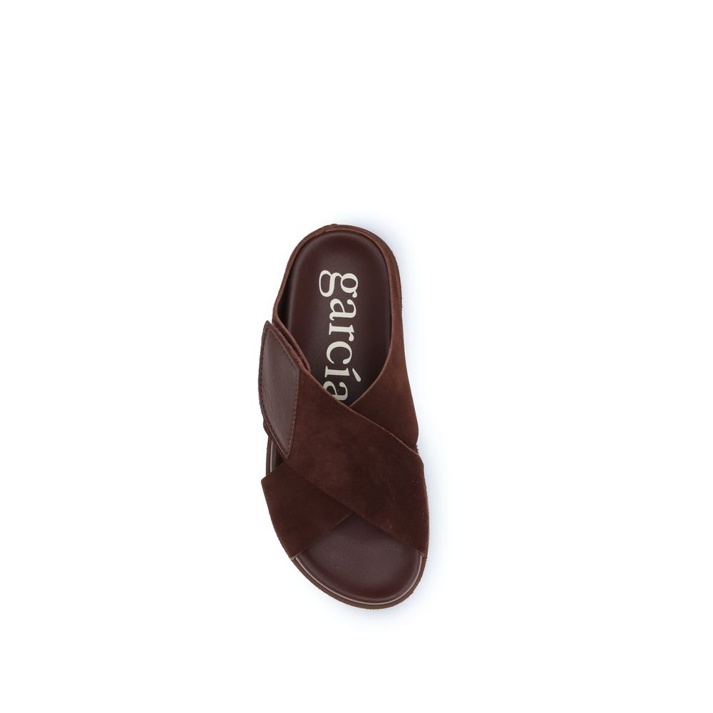 Pedro García Brown Velvet Flat Sandals