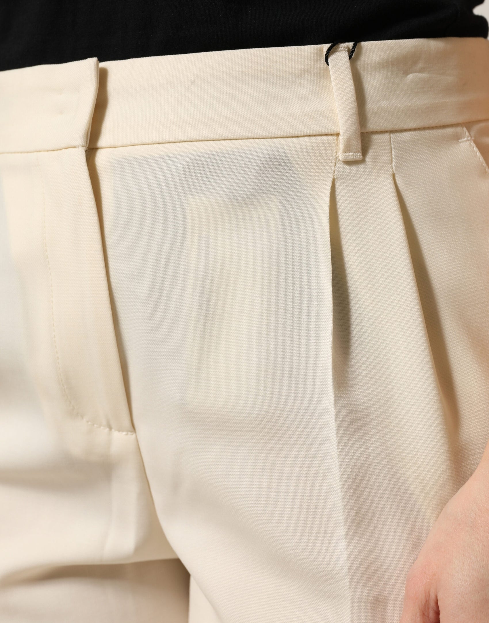 Dolce & Gabbana Ivory Wool Mid Waist Cropped Trouser Pants