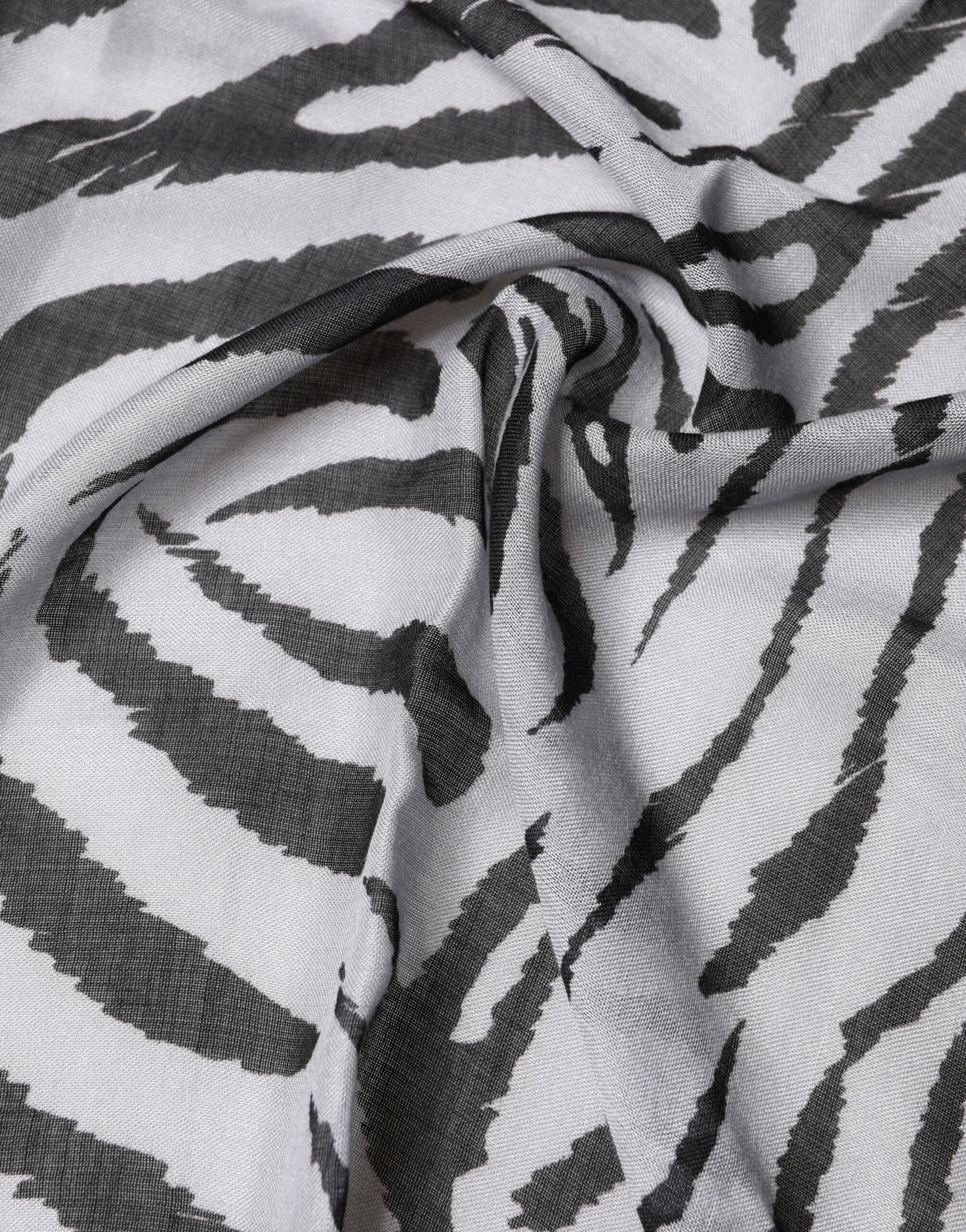 Dolce & Gabbana White Black Zebra Pattern Shawl 255cm x 132cm Men Scarf