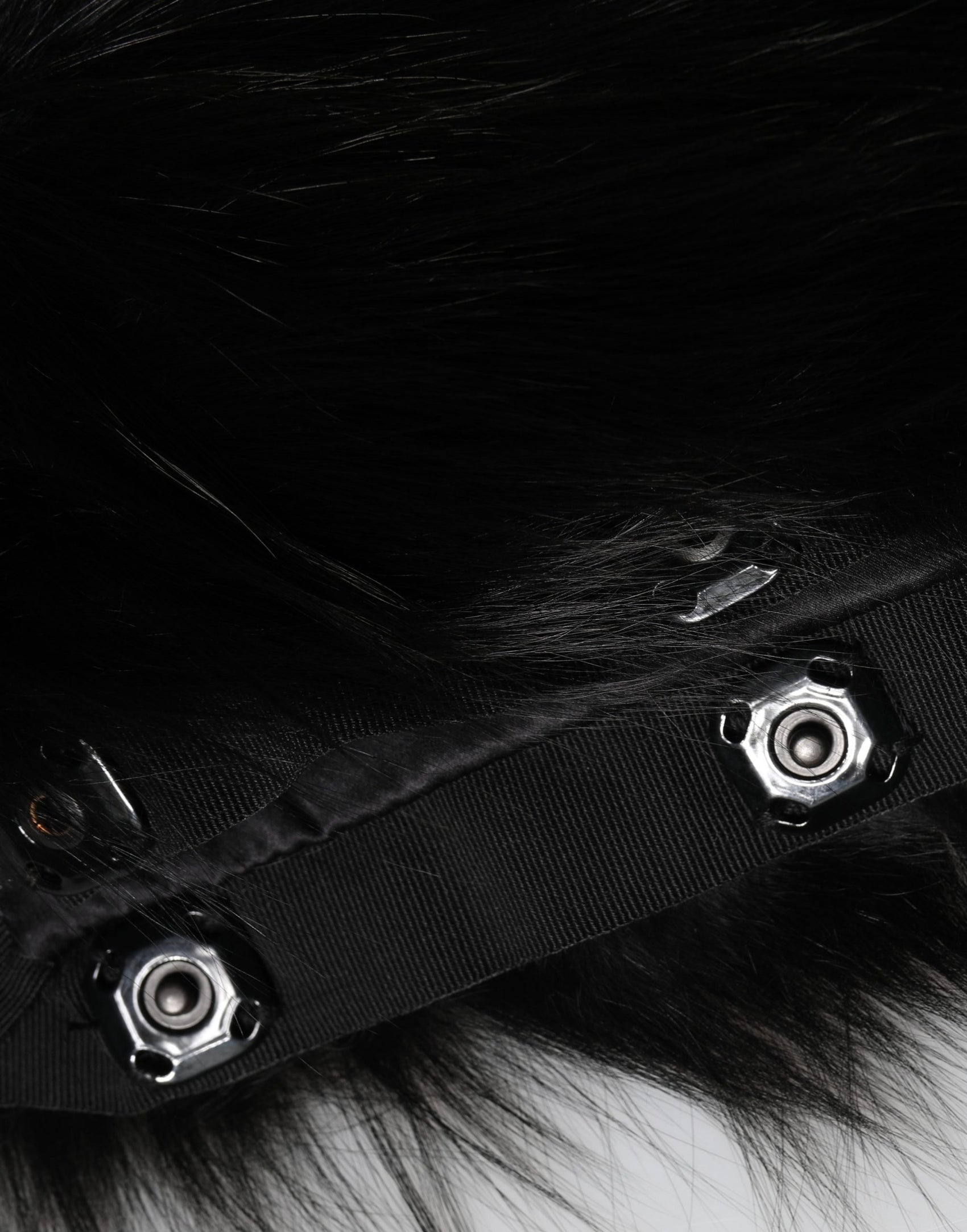 Sciarpa con collo a spalla in pelliccia nera