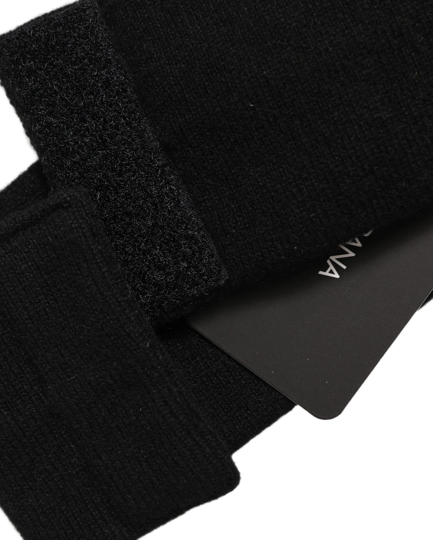 Dolce & Gabbana Men Black Cashmere Knitted Logo Head Band One Size