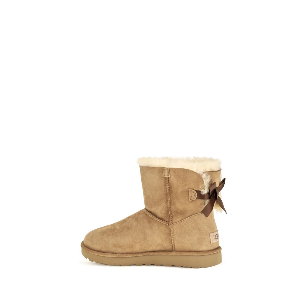 UGG Beige Calf Leather Bos Taurus Ankle Boots