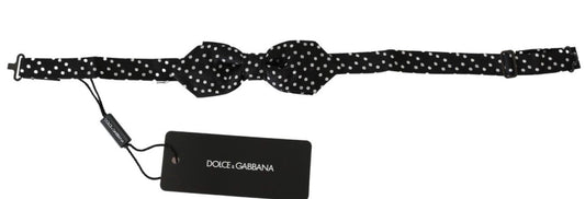 Elegante schwarze Seidenfliege mit Punkten