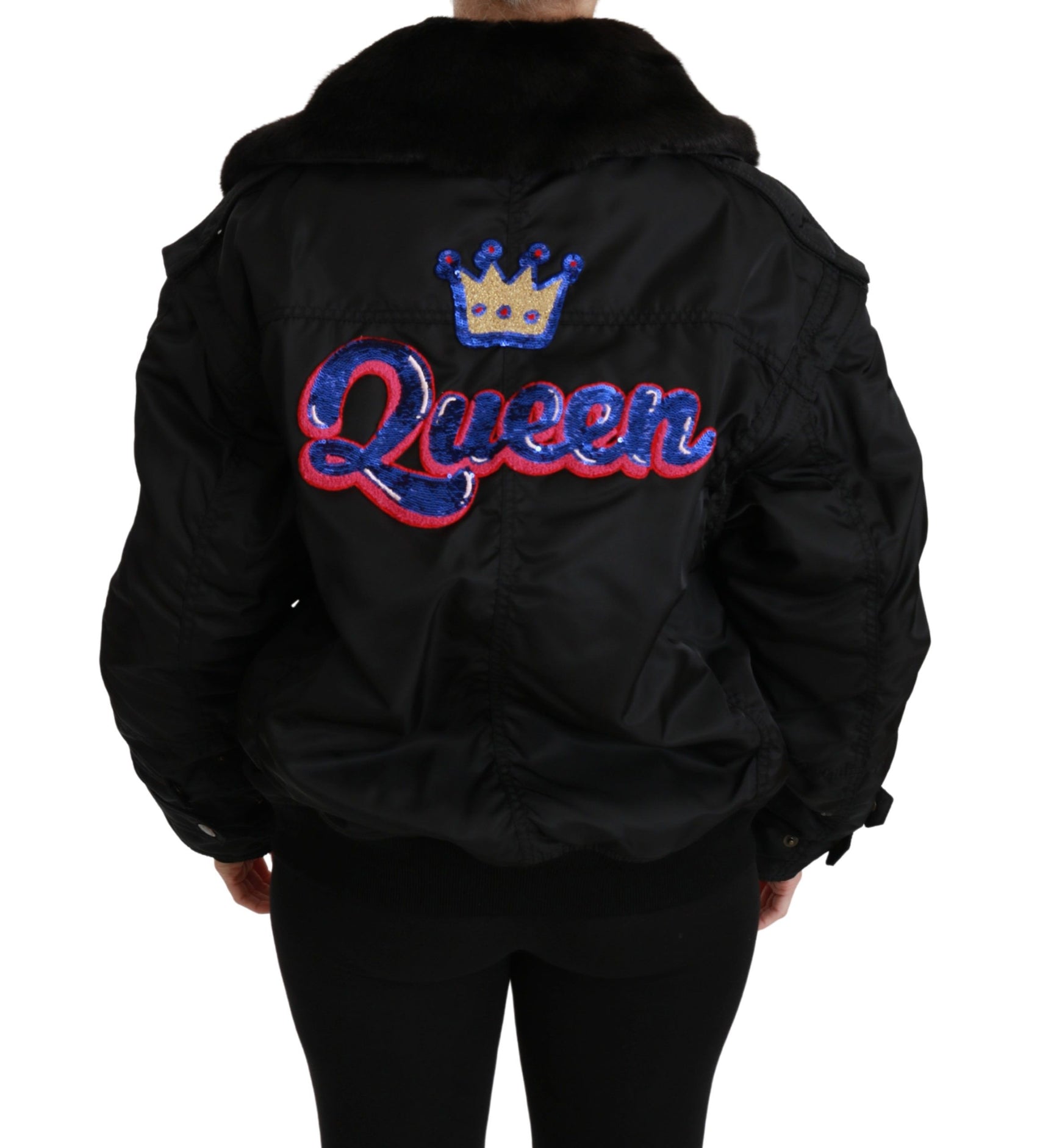 Elegante bomber nero con dettagli staccabili