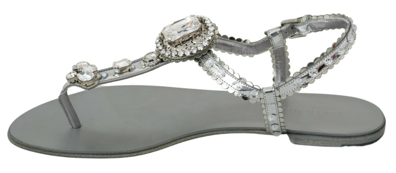 Elegante silberne Ballerinas mit Kristallverzierungen