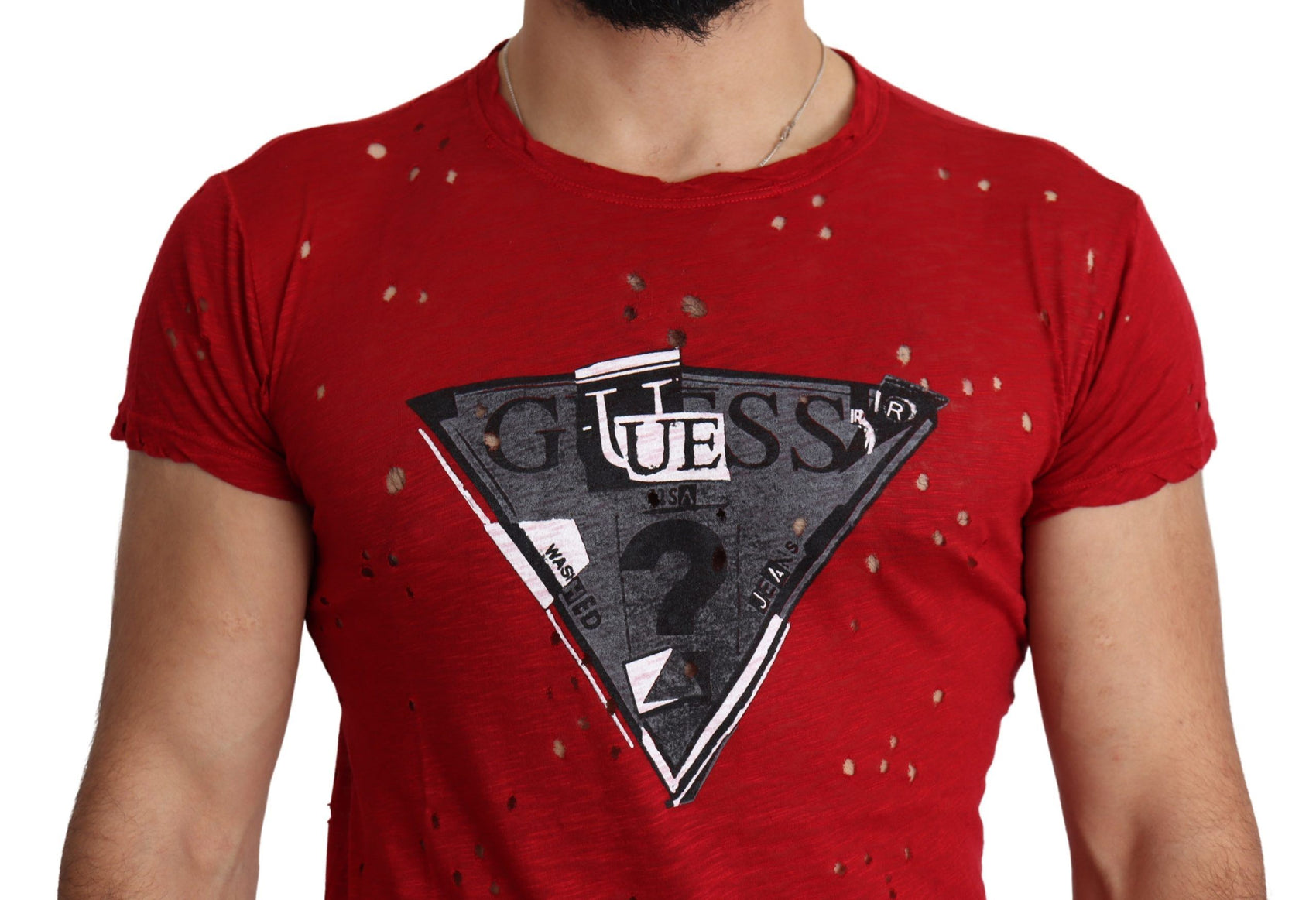 Strahlend rotes Baumwoll-T-Shirt, perfekt für den Alltag