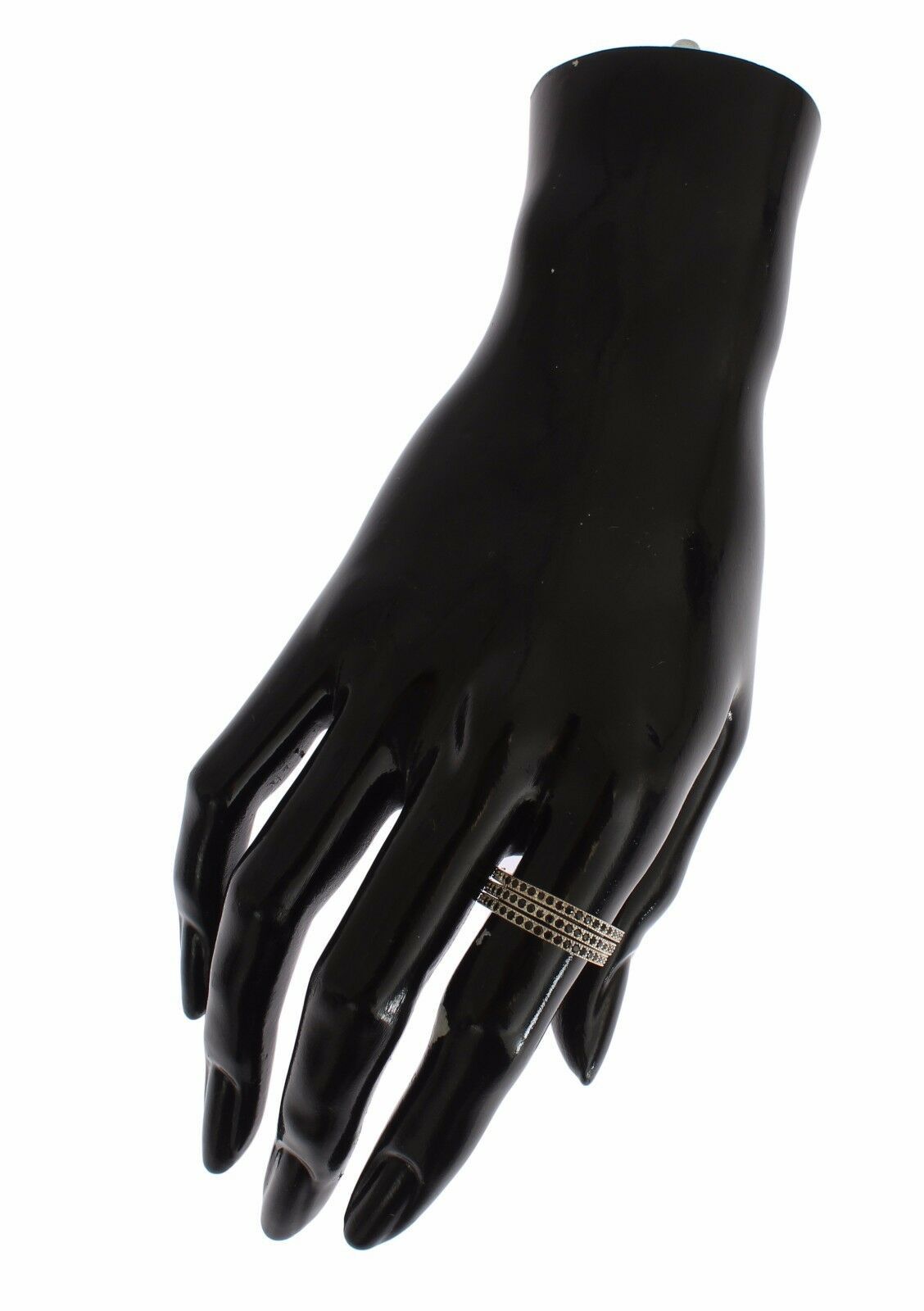 Schicker Ring aus Silber und schwarzem Zirkonia