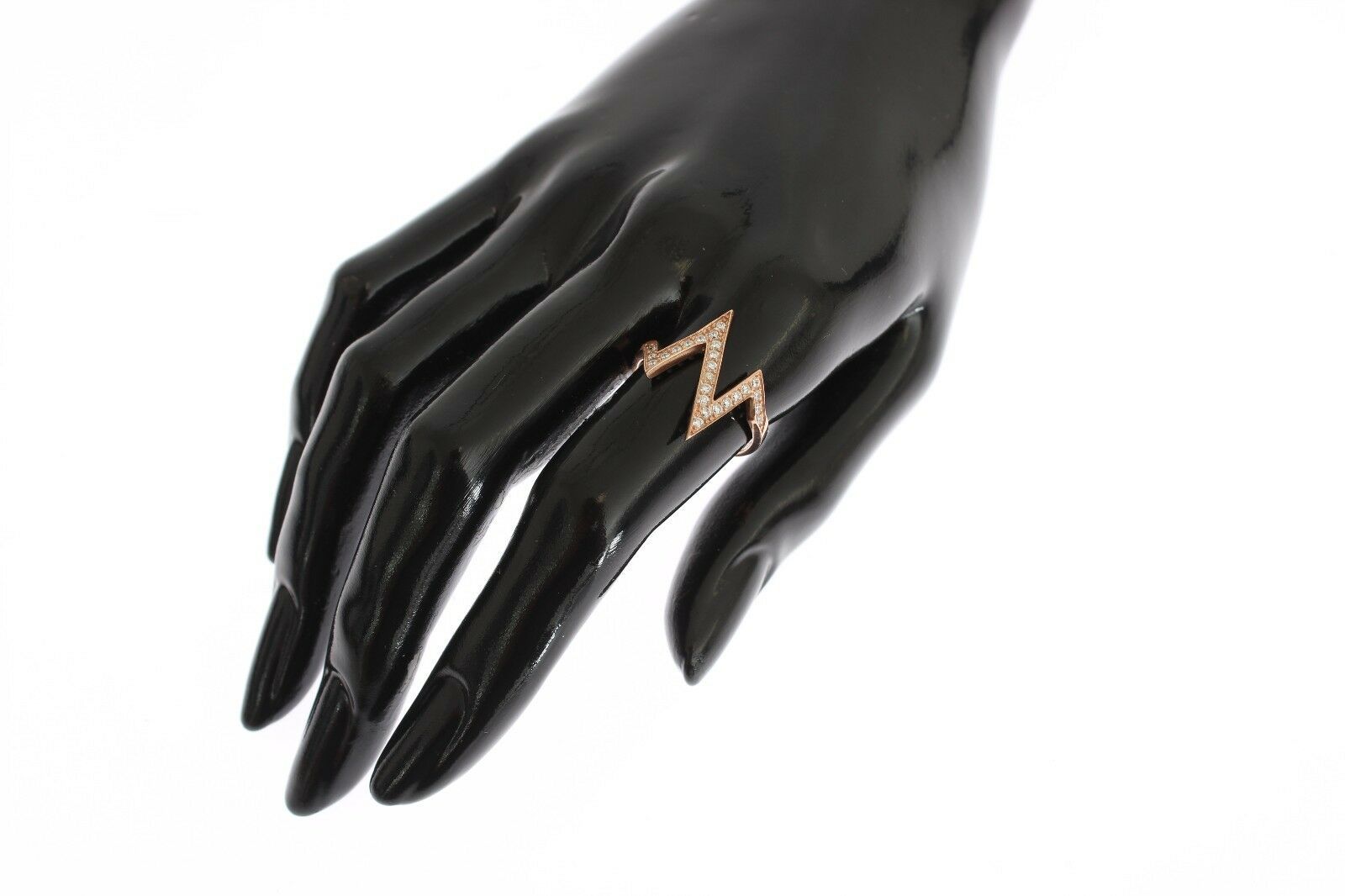 Eleganter Silberring mit rosa Kristallen