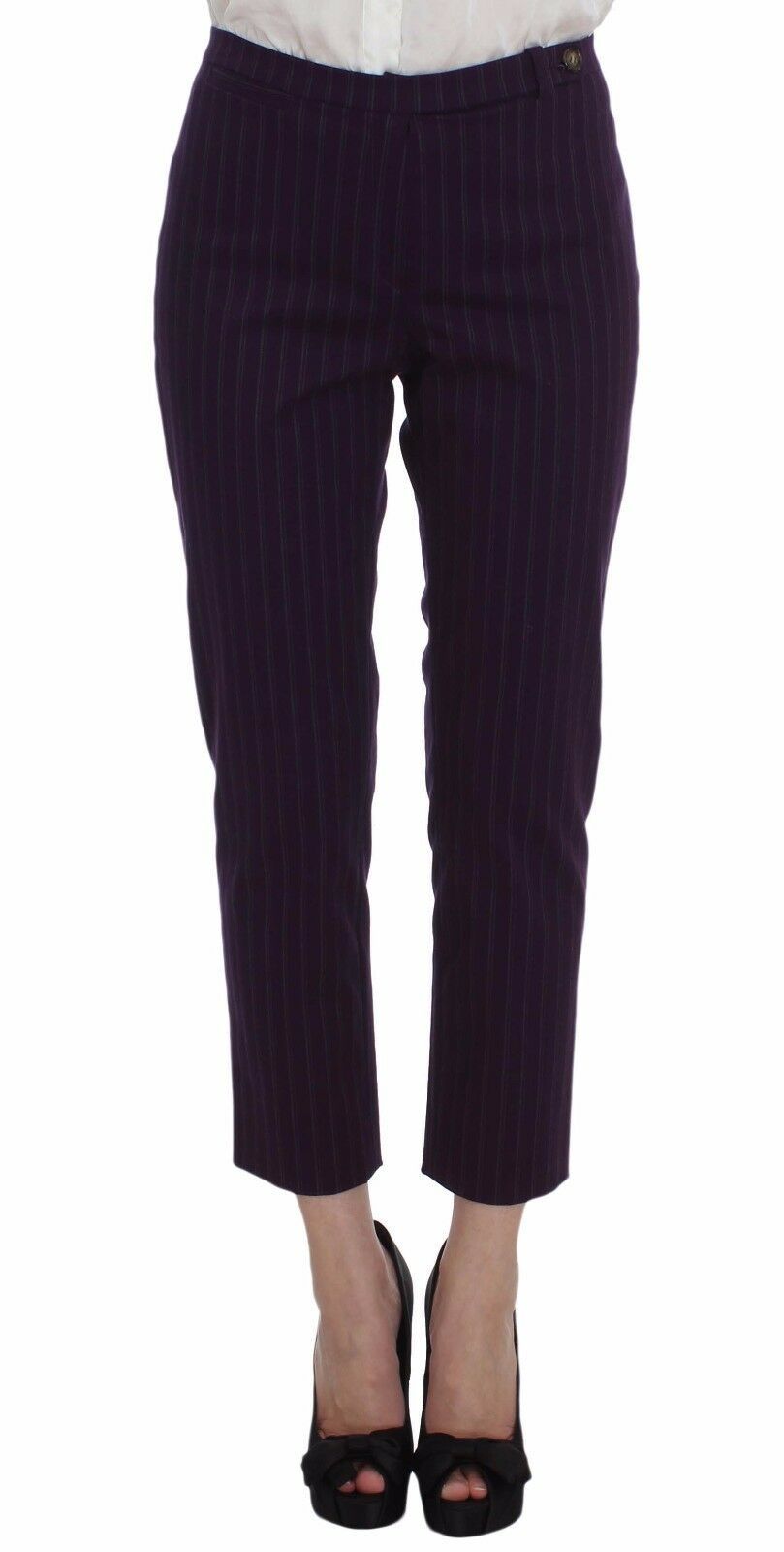Elegante completo con pantaloni e blazer a righe