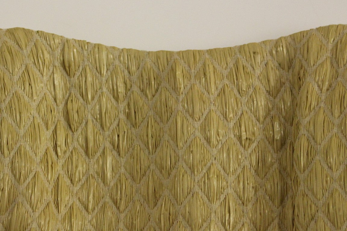 Exklusives Off-Shoulder-Top aus Seidenmischung in Beige