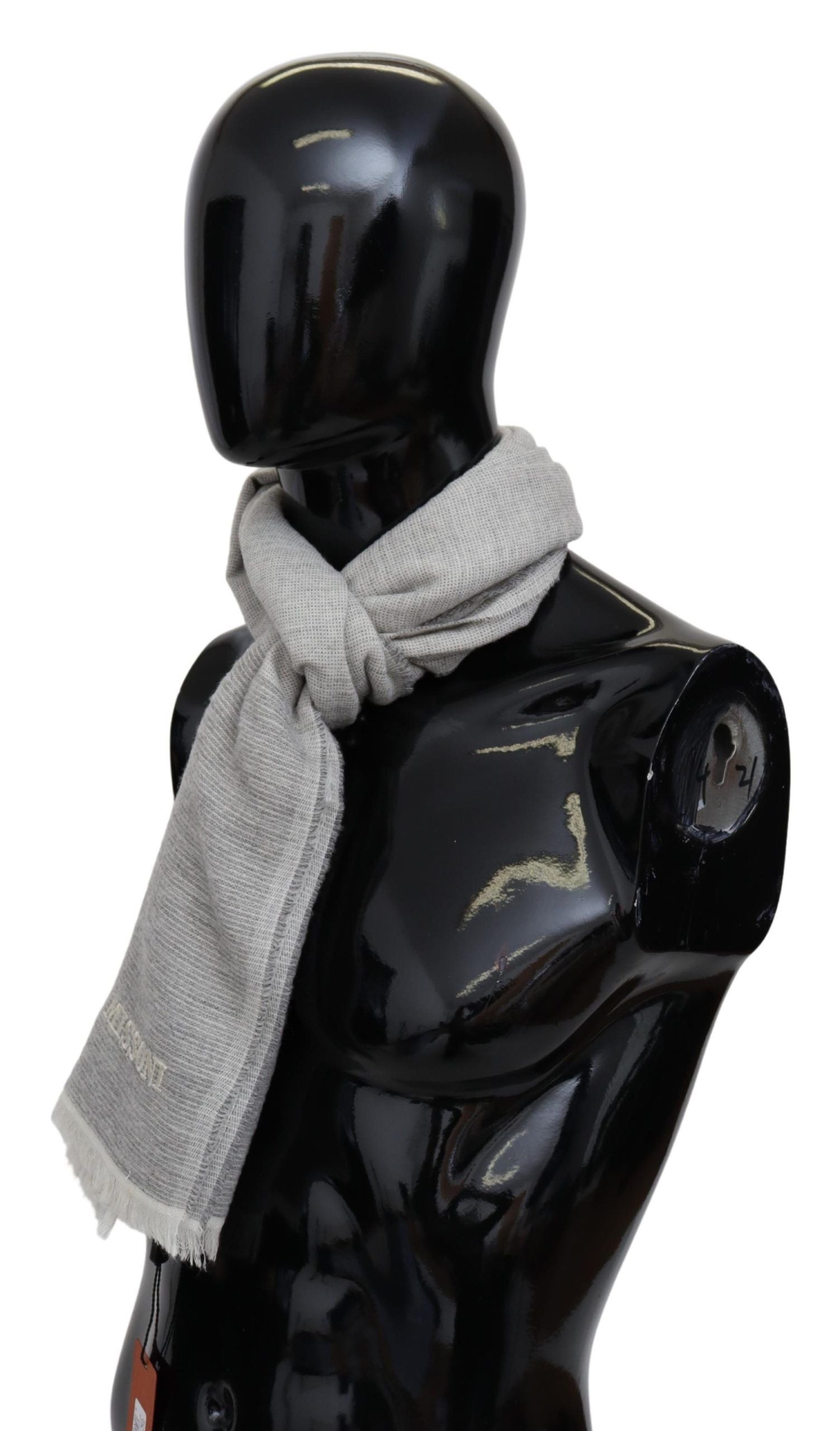 Eleganter beiger Wollschal mit Stickdetail