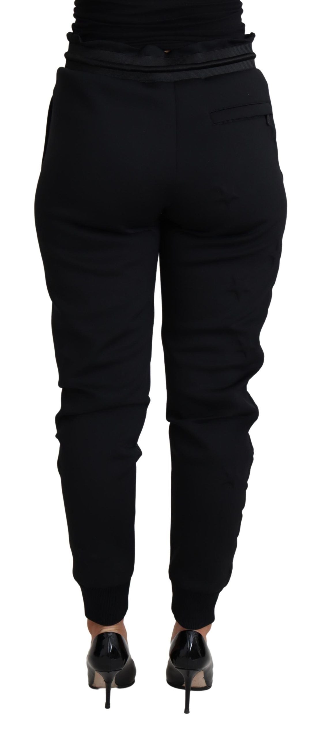 Eleganti pantaloni jogger neri con logo iconico