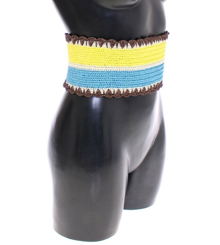 Cintura corsetto in rafia intrecciata da passerella