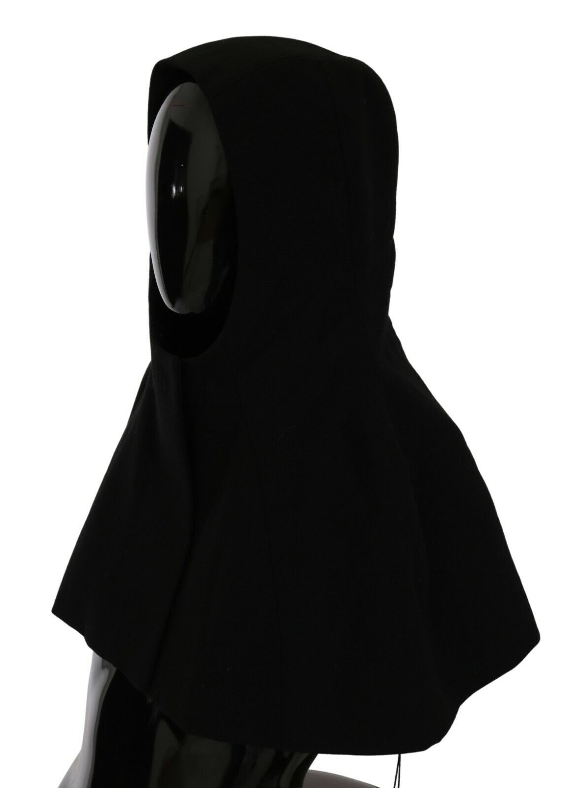 Eleganter schwarzer Kapuzenschal