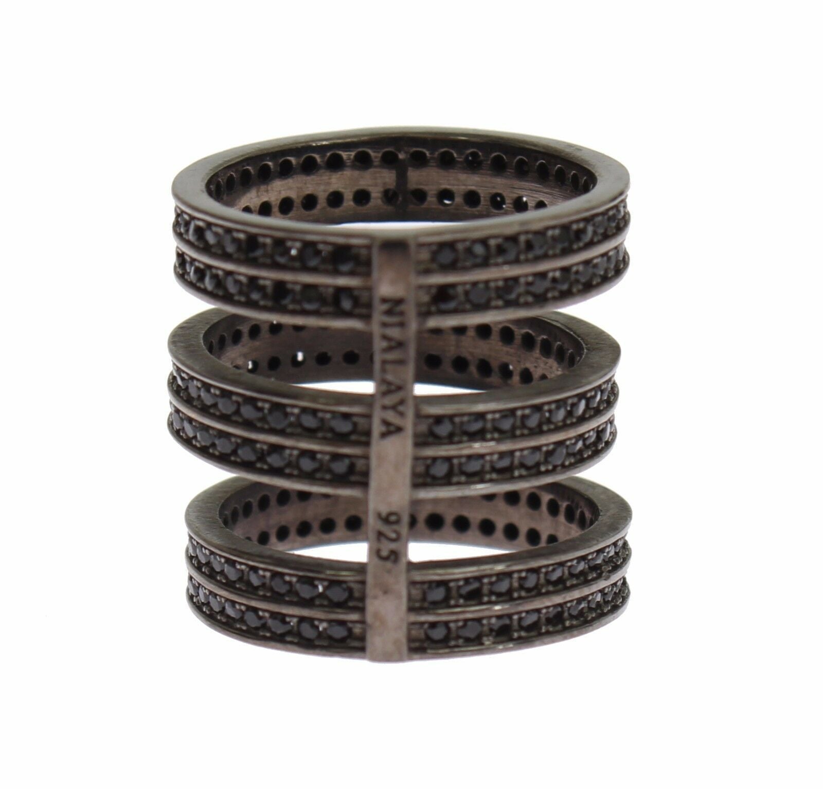 Schicker Sterlingsilberring mit schwarzem Kristall