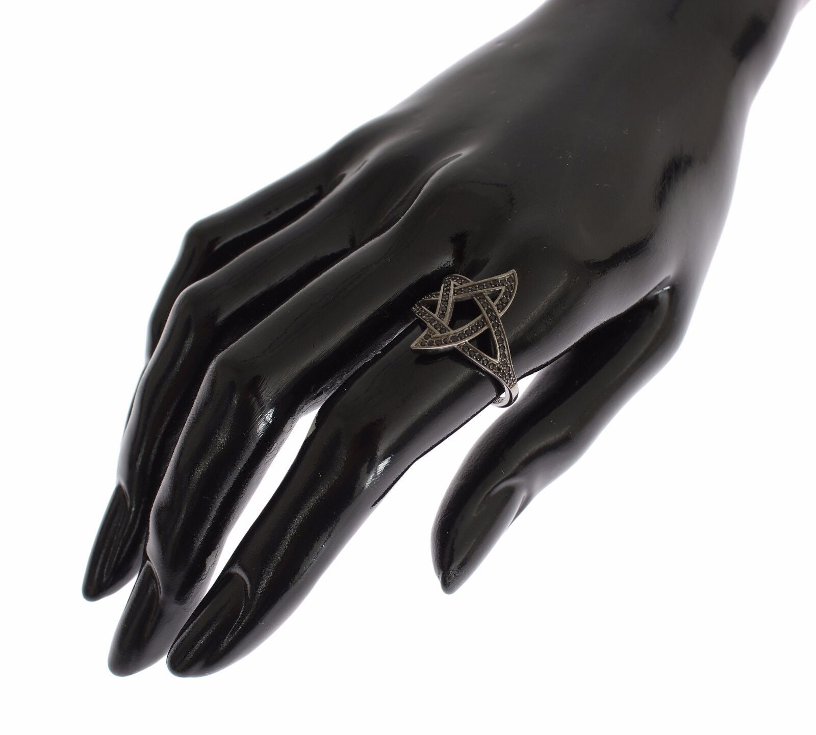 Anello chic in argento rodiato nero con cristalli CZ