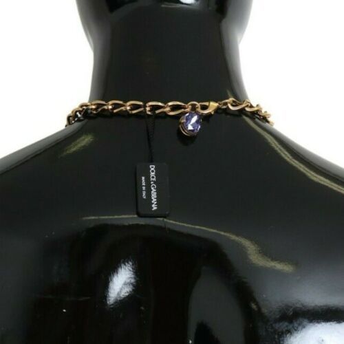 Elegante collana con ciondolo floreale in cristallo dorato