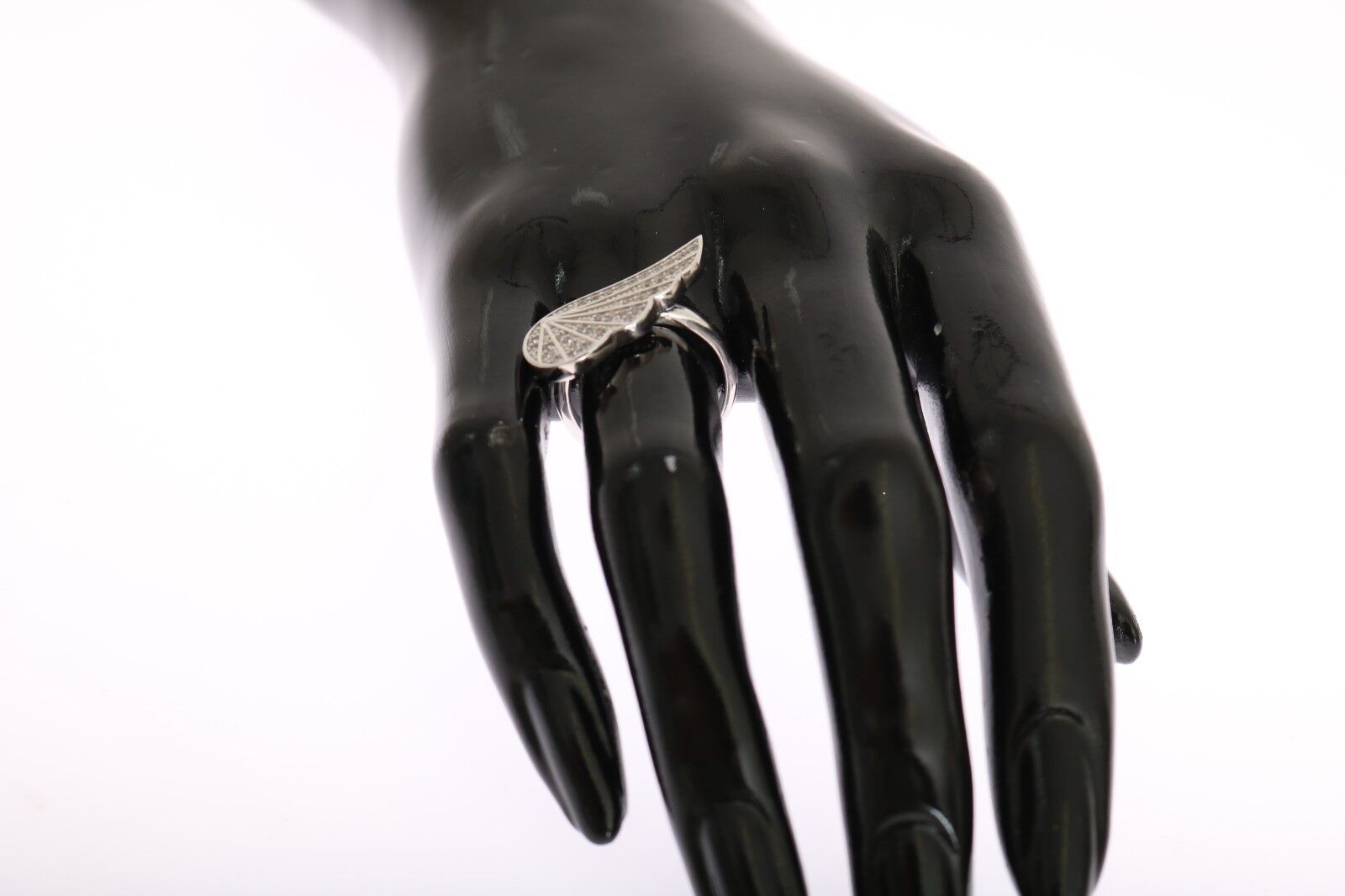Elegante anello in argento sterling con cristallo CZ