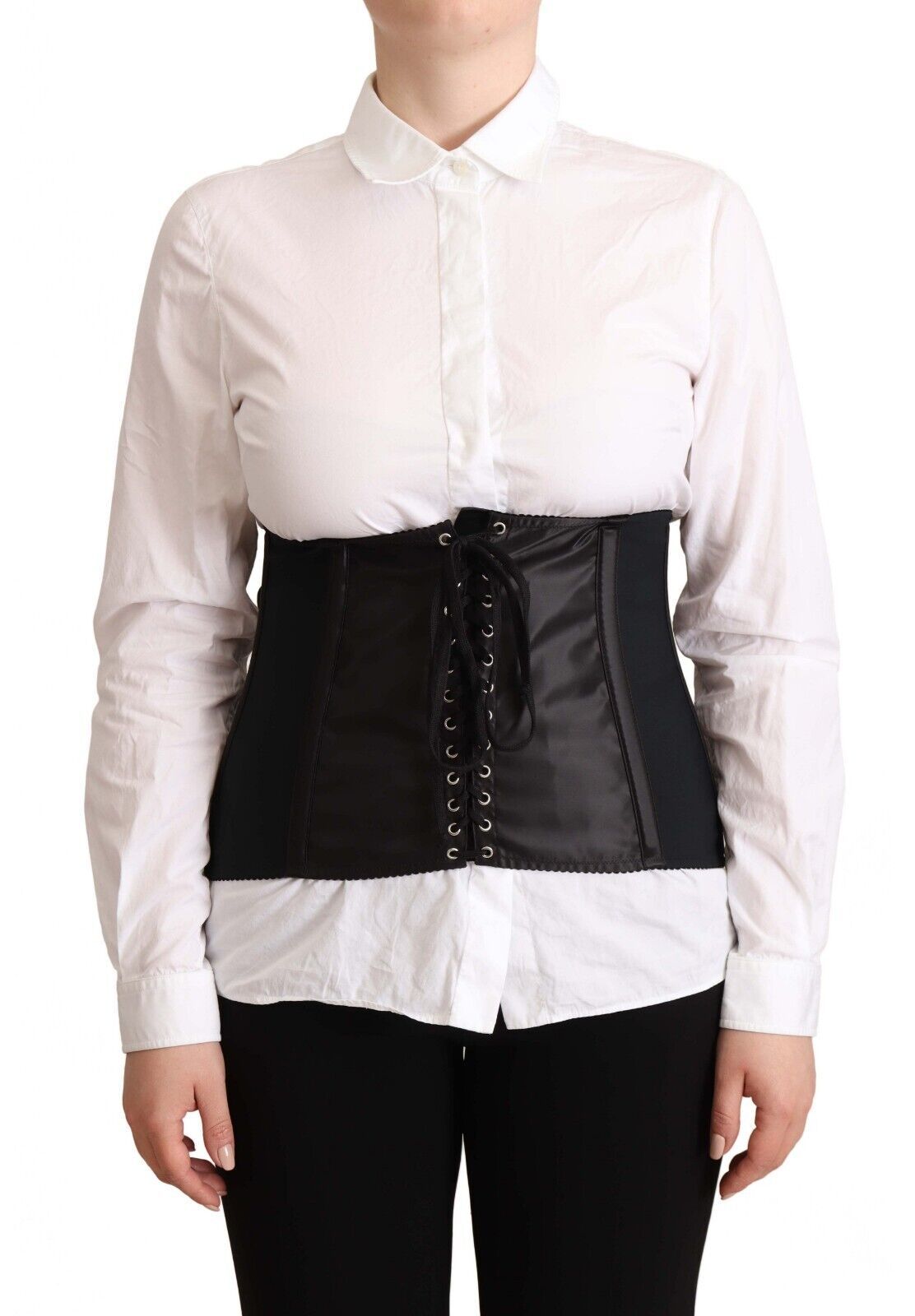 Top con cintura corsetto nero chic