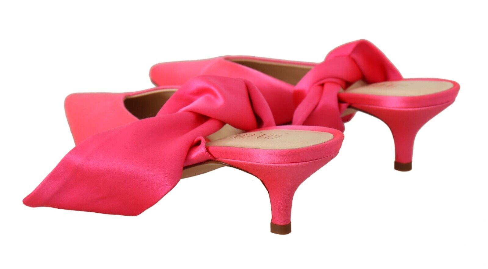 Schicke pinke Kitten Heels für elegante Abende