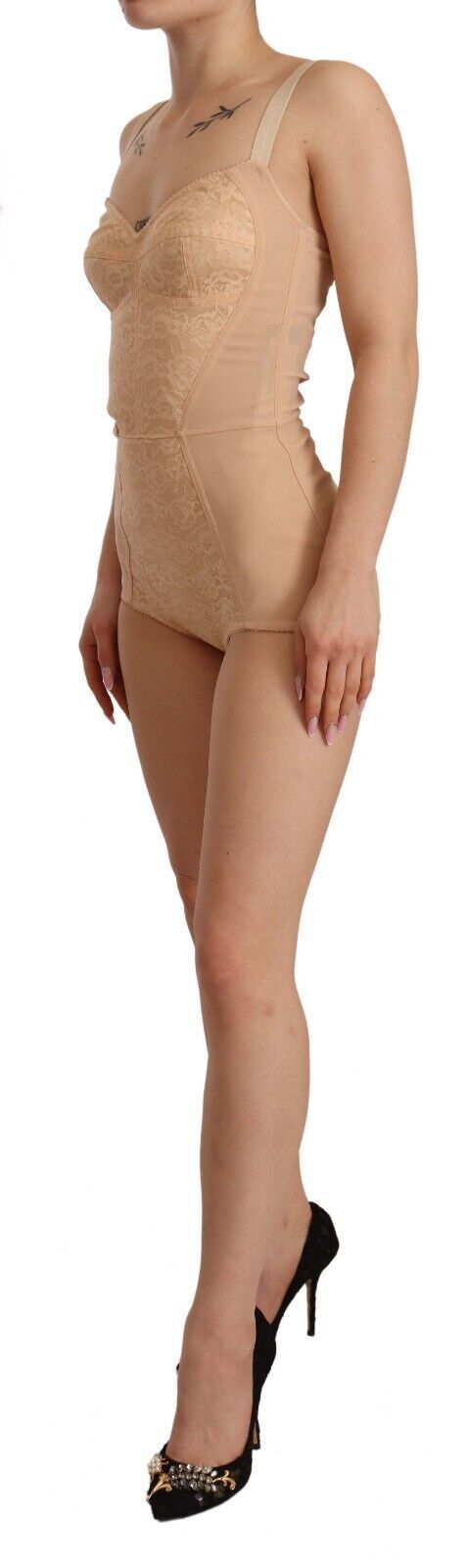 Beigefarbener Stretch-Body mit Spitzeneinsatz