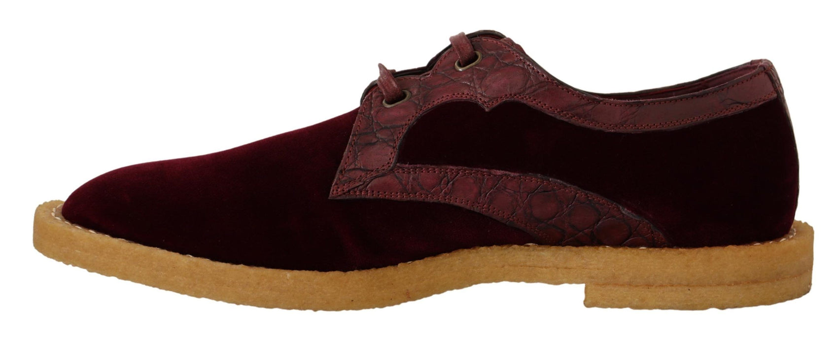 Eleganti scarpe eleganti in velluto e pelle esotica
