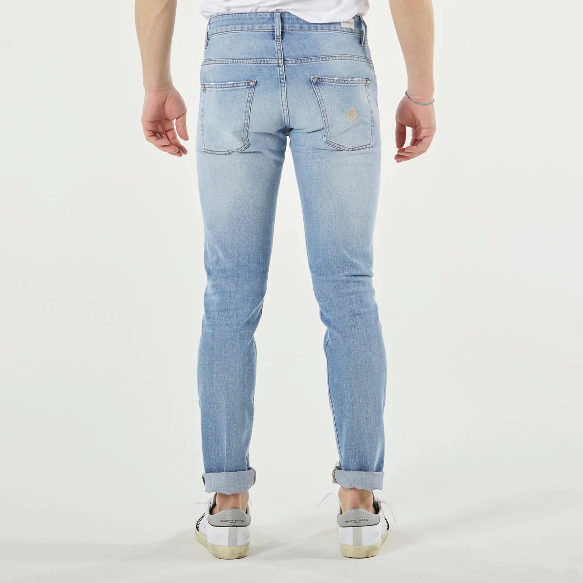Schicker hellblauer Slim Fit Denim