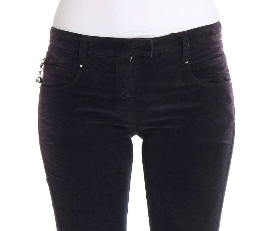 Elegante lila kurze Cordhose