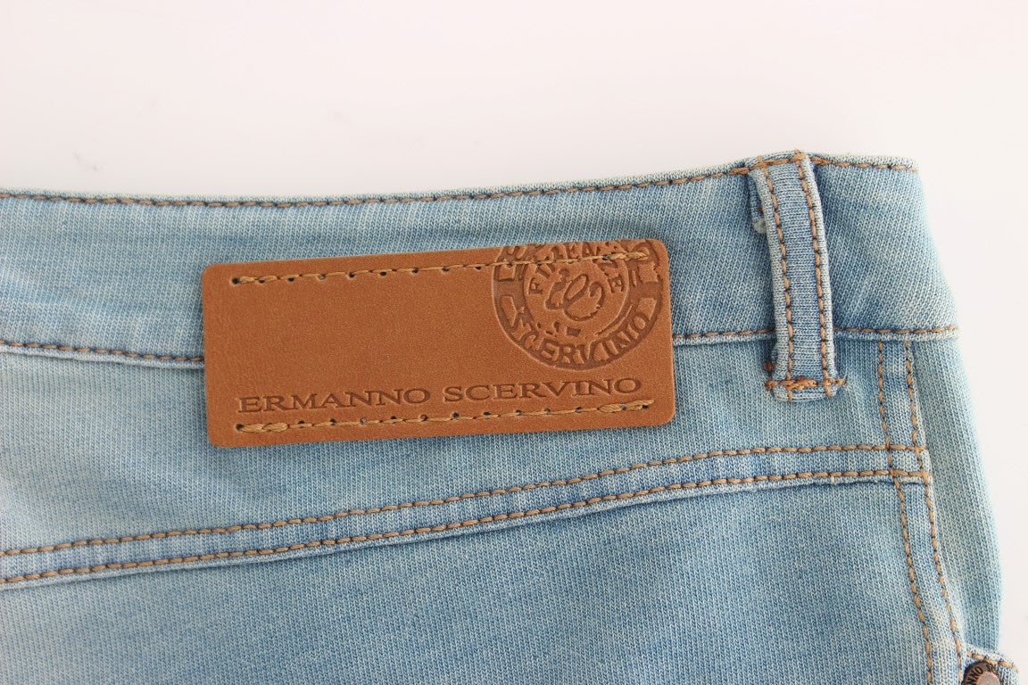 Elegante hellblaue Caprijeans