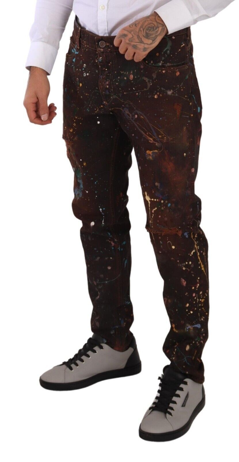Elegante mehrfarbig bemalte Jeans