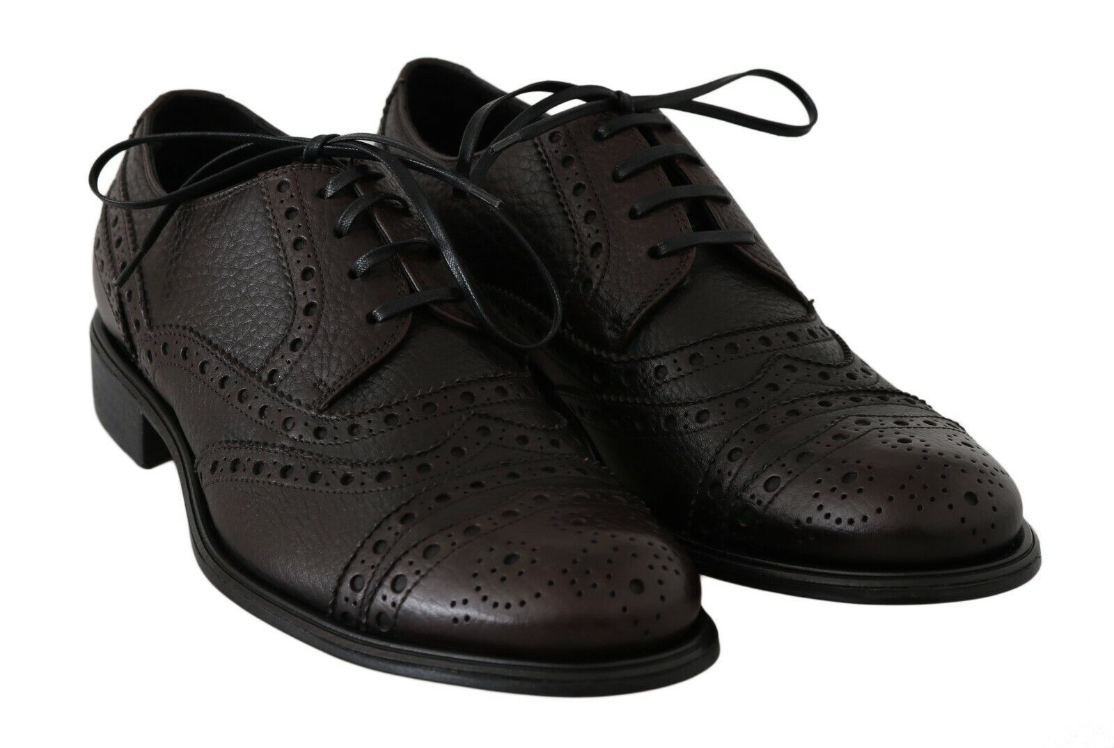 Eleganti scarpe derby con punta a coda di rondine