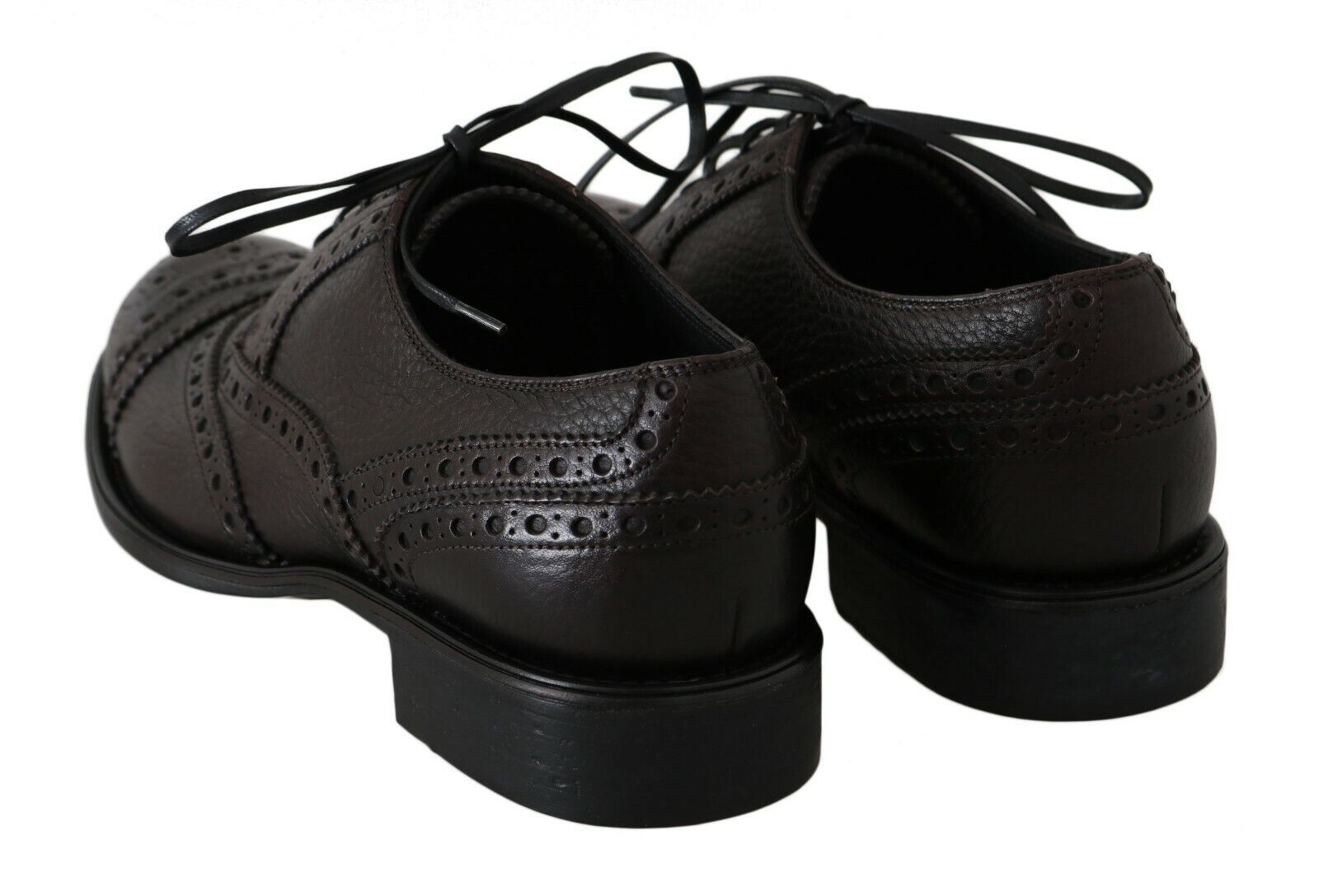 Eleganti scarpe derby con punta a coda di rondine