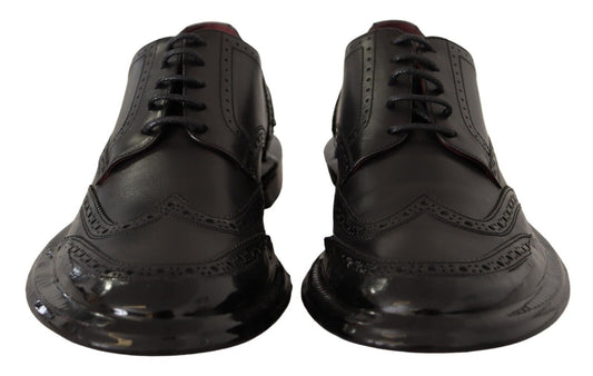 Eleganti Derby Oxford in pelle di vitello con punta a coda di rondine