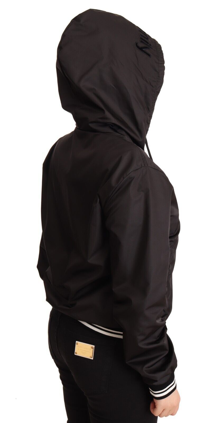 Elegante bomber nero con cappuccio