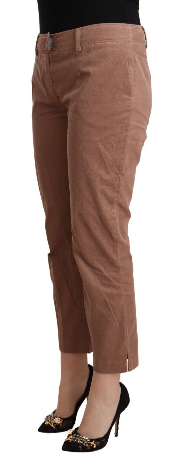 Schicke, konisch zulaufende, verkürzte Hose mit mittlerer Taille