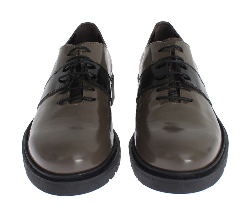 Elegante graubraune Lederschnürschuhe