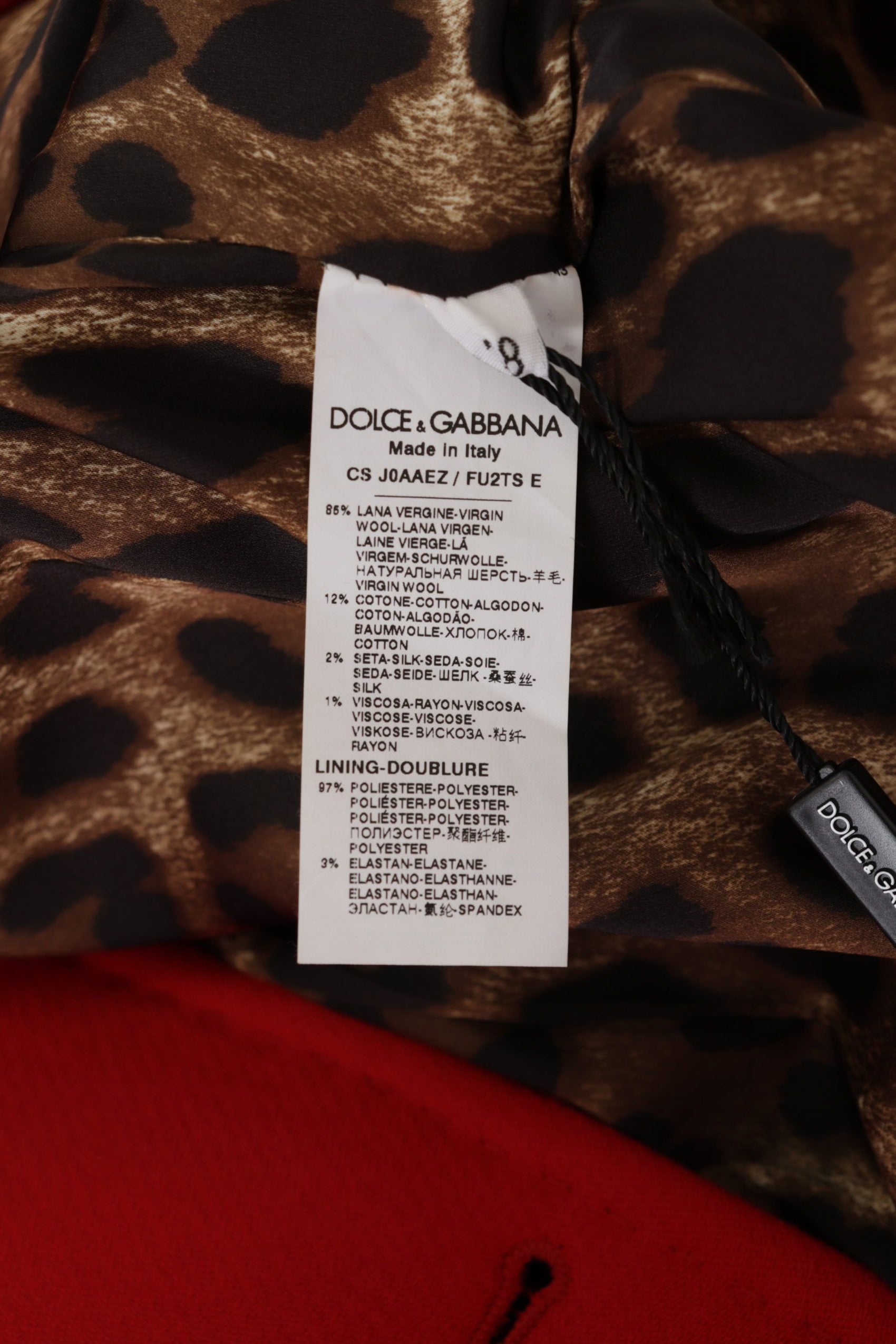 Elegante trench rosso leopardato